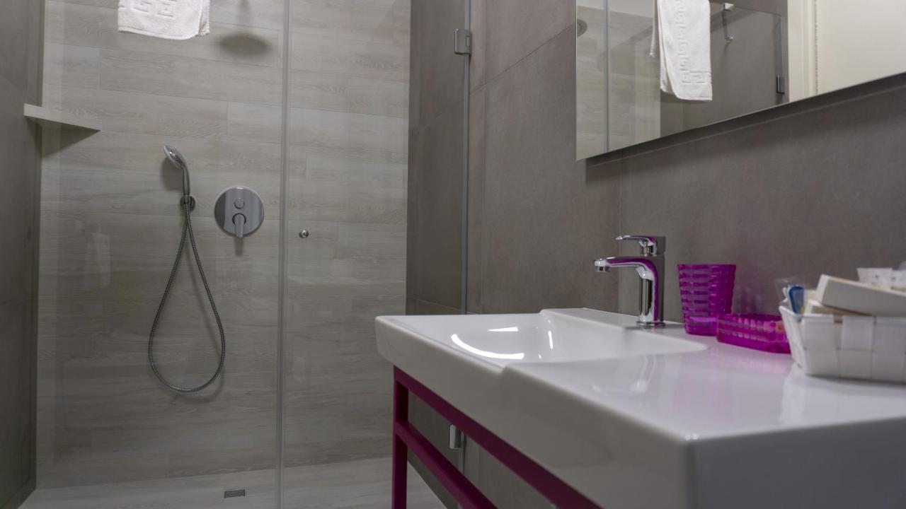 Hotel San Crispino Morrovalle Bagian luar foto